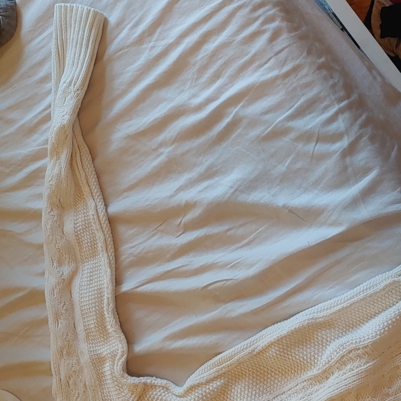 White sweater comfy womans size s - Picture 2 of 3